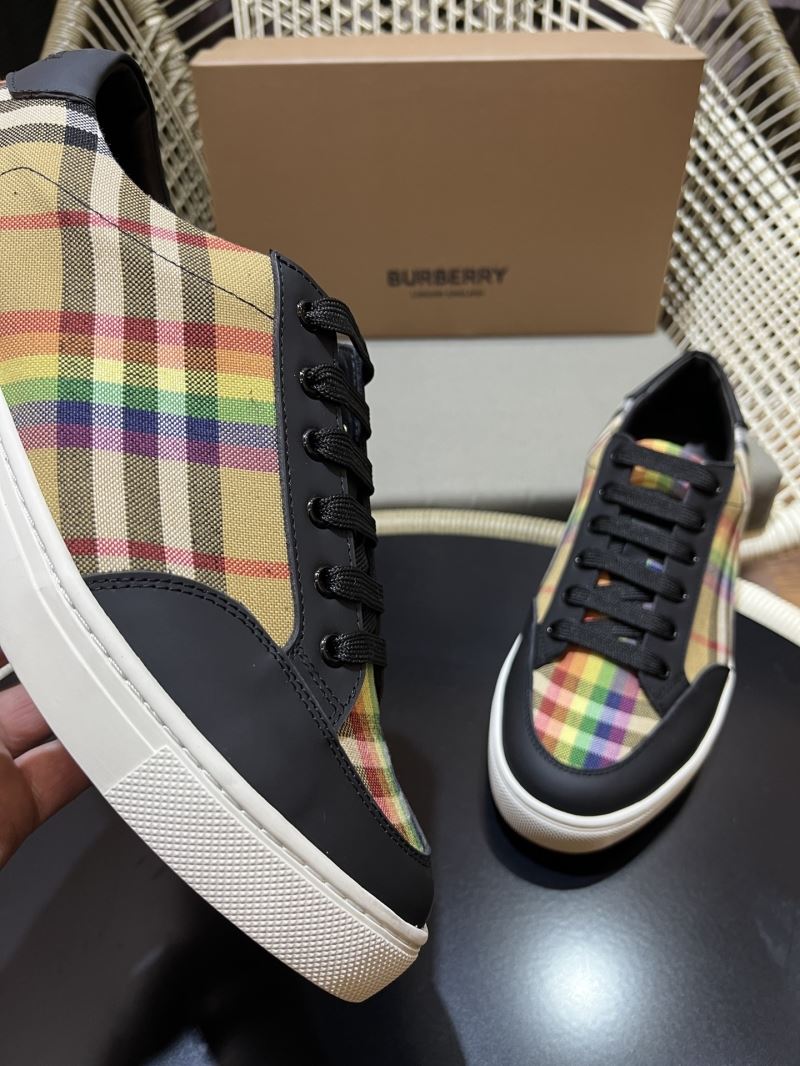 Burberry Low Shoes